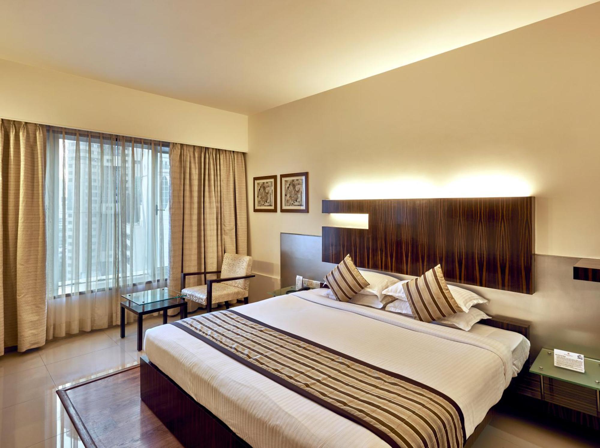Krishna Palace Hotel — Photos 1